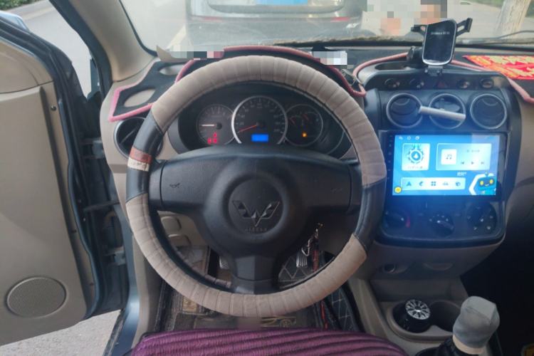 Used Wuling Hongguang 2010 1.2L Comfort Edition China IV Steering Wheel
