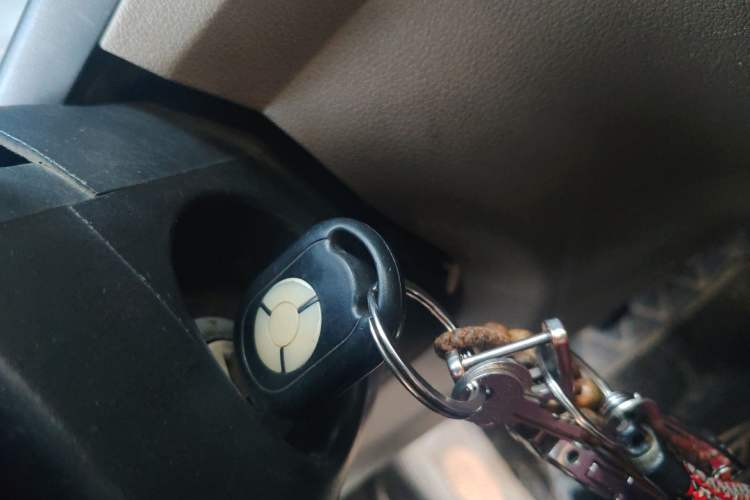 Used Wuling Hongguang 2010 1.2L Comfort Edition China IV Vehicle Key