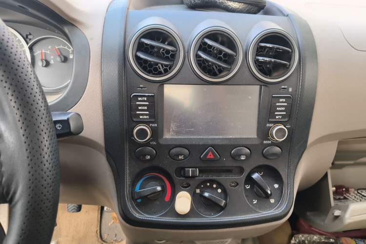 Used Wuling Hongguang 2010 1.4L Comfort Version Audio And AC Panel