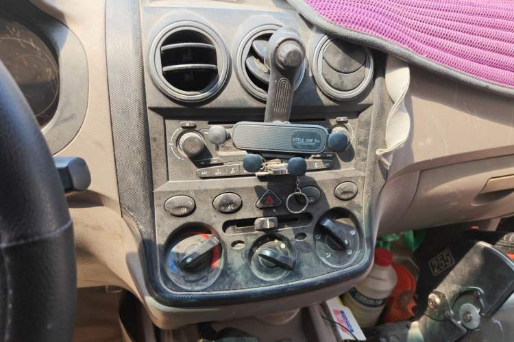 Used Wuling Hongguang 2010 1.4L Comfort Version Audio And AC Panel