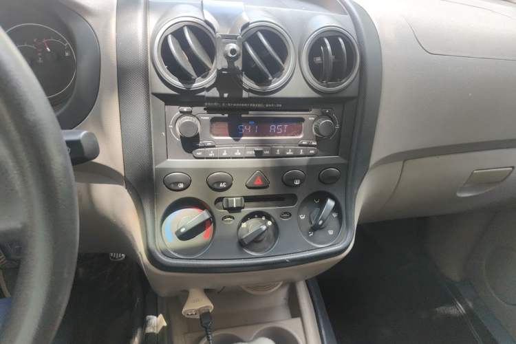 Used Wuling Hongguang 2010 1.4L Comfort Version Audio And AC Panel