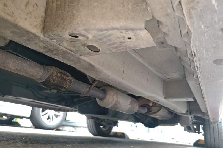 Used Wuling Hongguang 2010 1.4L Comfort Version Chassis Front Left