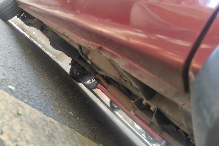 Used Wuling Hongguang 2010 1.4L Comfort Version Chassis Front Right