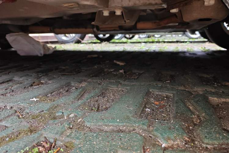 Used Wuling Hongguang 2010 1.4L Comfort Version Chassis Front Right