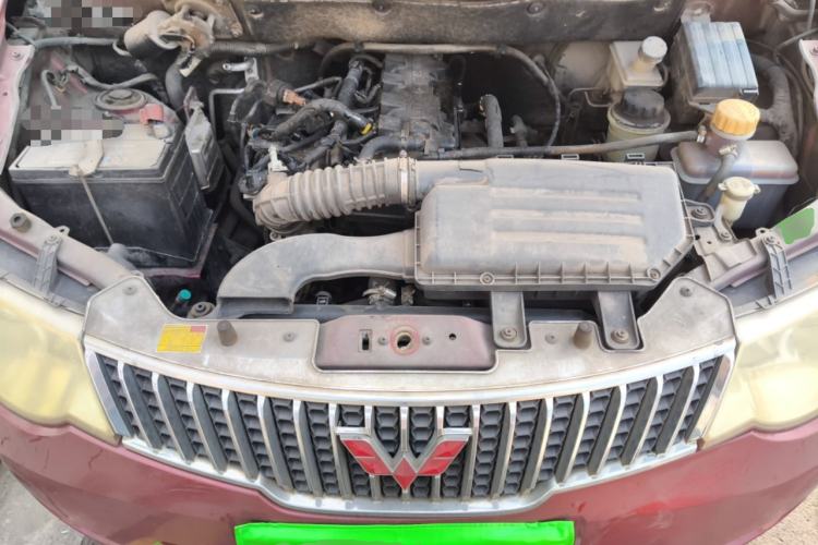 Used Wuling Hongguang 2010 1.4L Comfort Version Engine Bay