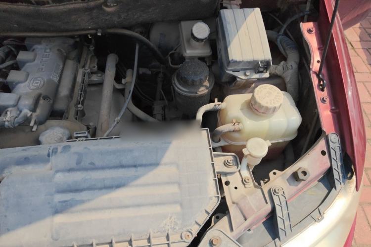 Used Wuling Hongguang 2010 1.4L Comfort Version Engine Bay Left