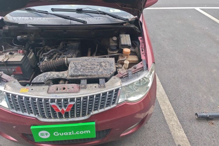 Used Wuling Hongguang 2010 1.4L Luxury Model Engine Bay Left