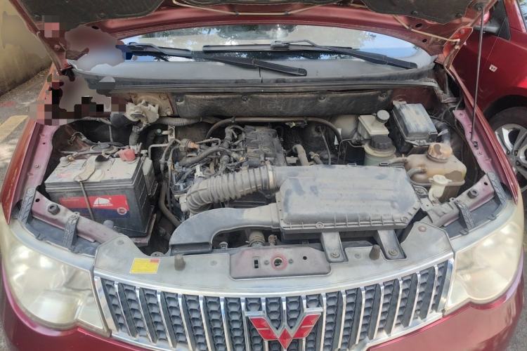 Used Wuling Hongguang 2010 1.4L Comfort Version Engine Bay