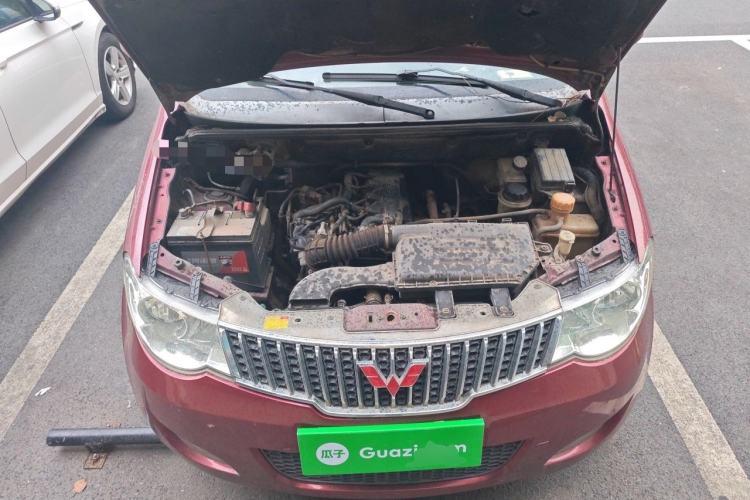 Used Wuling Hongguang 2010 1.4L Luxury Model Engine Bay