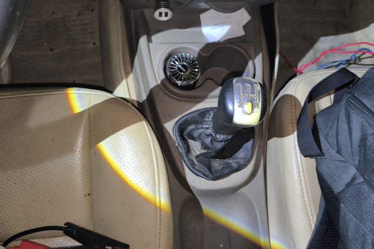 Used Wuling Hongguang 2010 1.2L Standard Version China IV Gear Lever