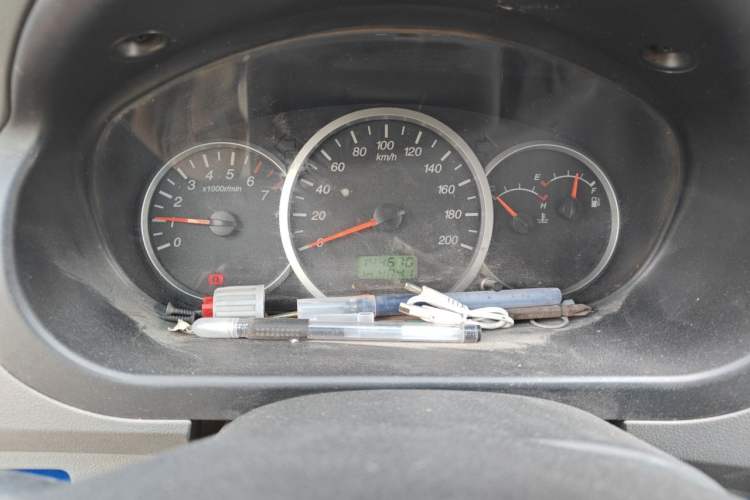 Used Wuling Hongguang 2010 1.2L Practical Version China IV Instrument Cluster