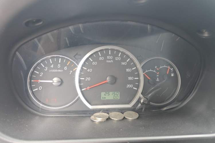 Used Wuling Hongguang 2010 1.2L Base Version China IV Standard Instrument Cluster
