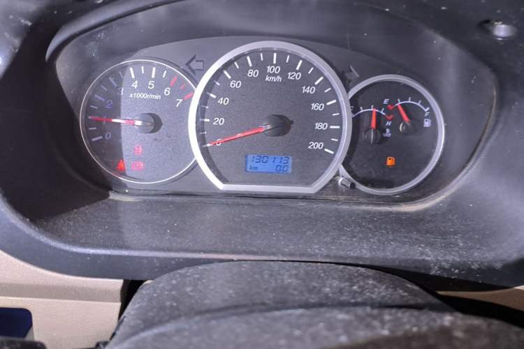 Used Wuling Hongguang 2010 1.2L Standard Version China IV Odometer Close Up