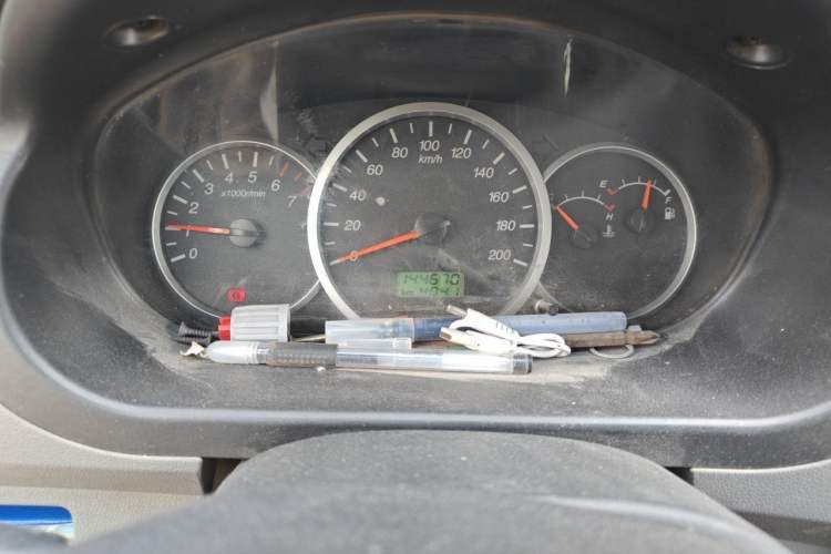 Used Wuling Hongguang 2010 1.2L Practical Version China IV Odometer Close Up