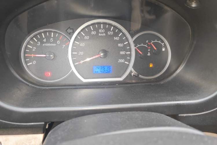 Used Wuling Hongguang 2010 1.4L Luxury Model Odometer Close Up
