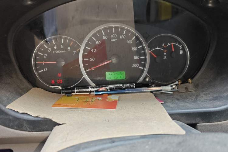 Used Wuling Hongguang 2010 1.4L Comfort Version Odometer Close Up