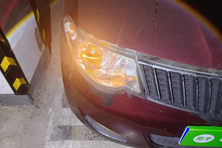 Used Wuling Hongguang 2010 1.2L Standard Version China IV Right Front Headlight