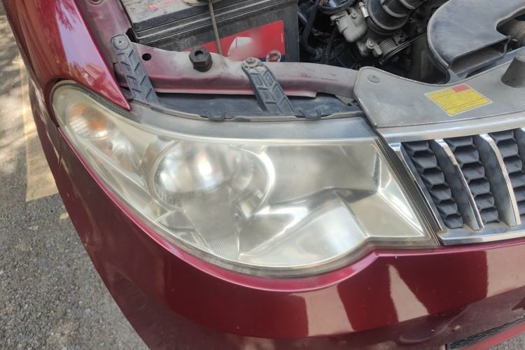 Used Wuling Hongguang 2010 1.4L Comfort Version Right Front Headlight