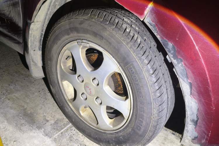 Used Wuling Hongguang 2010 1.2L Standard Version China IV Right Front Wheel Hub