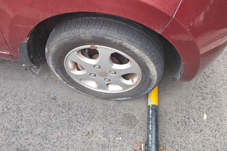 Used Wuling Hongguang 2010 1.4L Luxury Model Right Front Wheel Hub