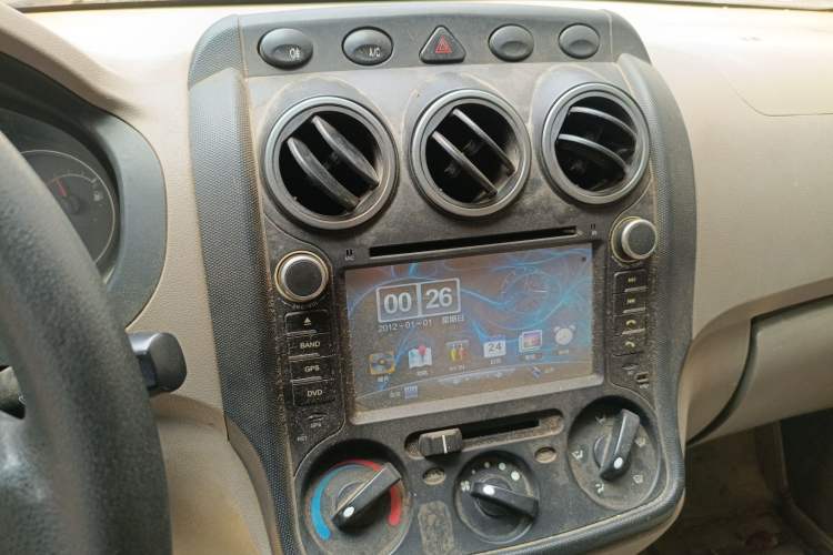 Used Wuling Hongguang 2010 1.2L Standard Version China IV Audio And AC Panel