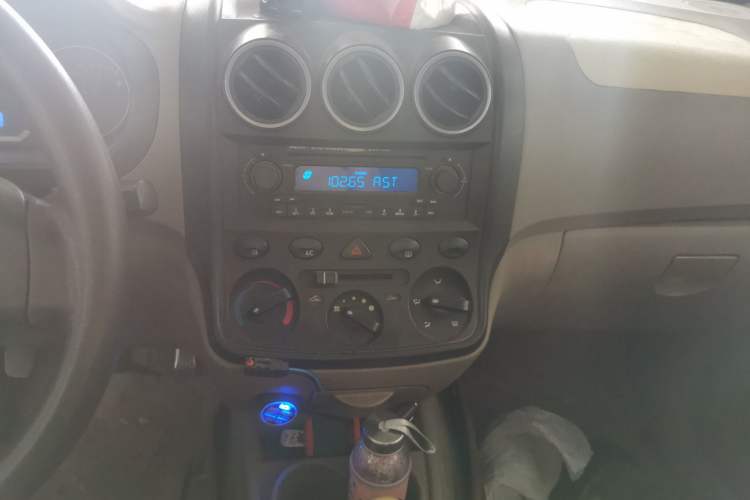 Used Wuling Hongguang 2010 1.4L Standard Version Audio And AC Panel