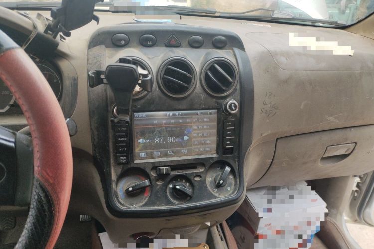 Used Wuling Hongguang 2010 1.2L Standard Version China IV Audio And AC Panel