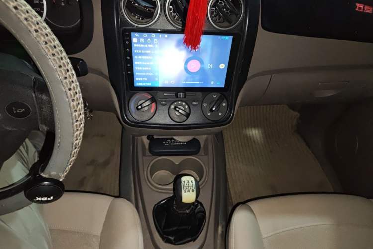 Used Wuling Hongguang 2010 1.2L Standard Version China IV Audio And AC Panel