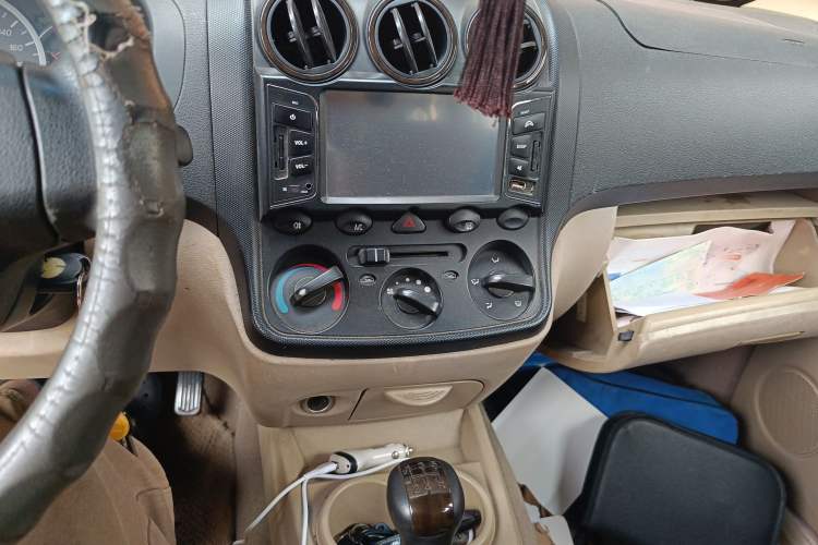 Used Wuling Hongguang 2010 1.4L Luxury Model Audio And AC Panel