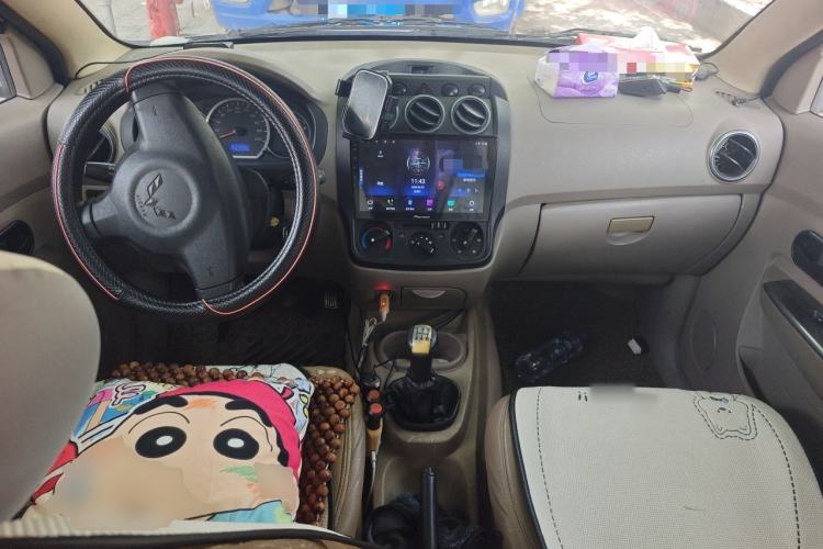 Used Wuling Hongguang 2010 1.2L Comfort Edition China IV Center Console