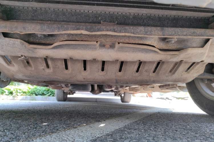 Used Wuling Hongguang 2010 1.2L Standard Version China IV Chassis Front