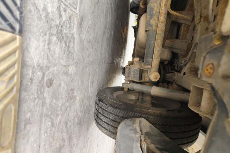 Used Wuling Hongguang 2010 1.2L Practical Version China IV Chassis Front