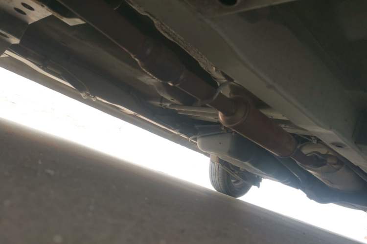 Used Wuling Hongguang 2010 1.2L Standard Version China IV Chassis Front Left
