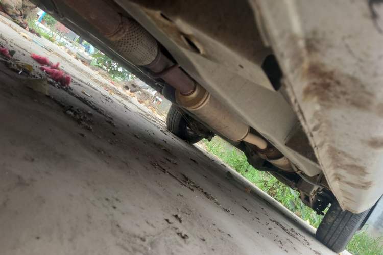 Used Wuling Hongguang 2010 1.4L Practical Version Chassis Front Left
