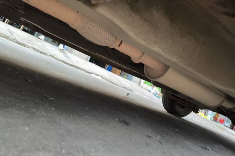 Used Wuling Hongguang 2010 1.2L Practical Version China IV Chassis Front Left