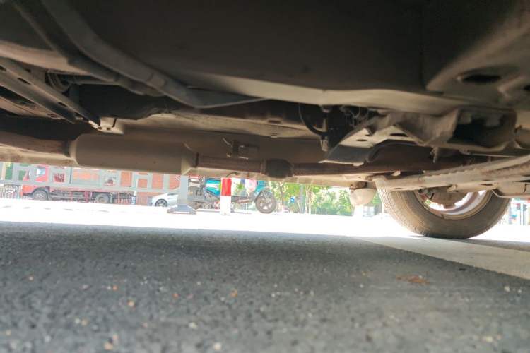 Used Wuling Hongguang 2010 1.4L Comfort Version Chassis Front Right