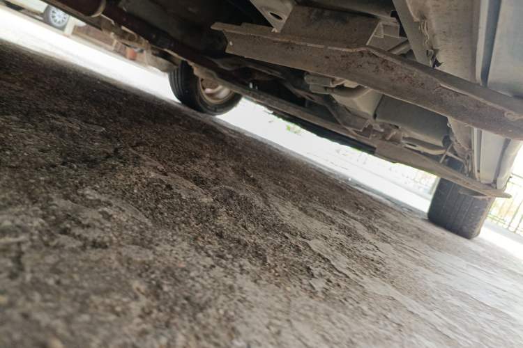 Used Wuling Hongguang 2010 1.2L Standard Version China IV Chassis Front Right