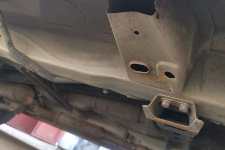 Used Wuling Hongguang 2010 1.2L Standard Version China IV Chassis Front Right