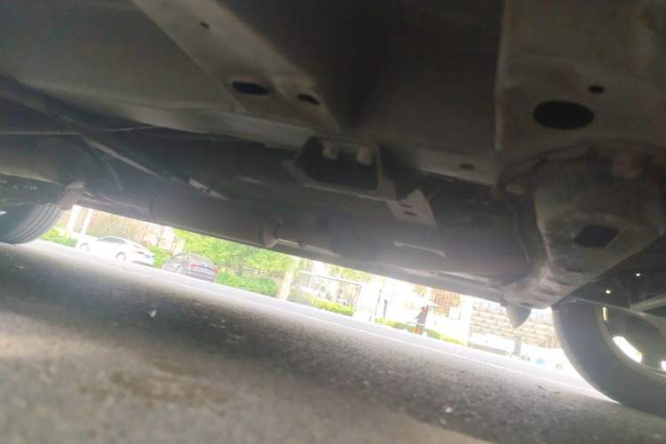 Used Wuling Hongguang 2010 1.2L Practical Version China IV Chassis Front Right