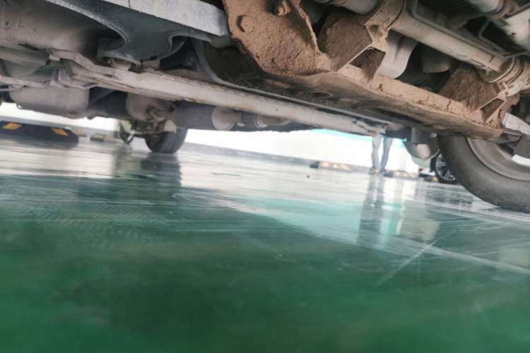 Used Wuling Hongguang 2010 1.4L Standard Version Chassis Front Right