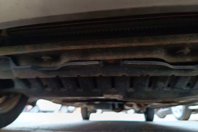 Used Wuling Hongguang 2010 1.4L Luxury Model Chassis Front