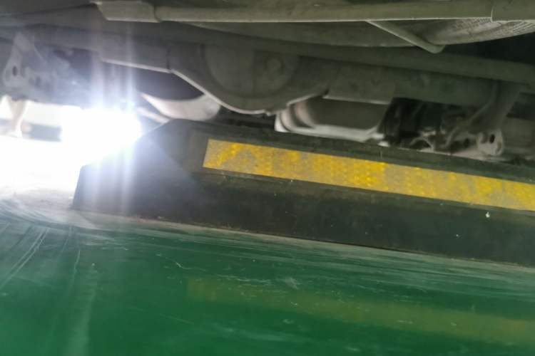 Used Wuling Hongguang 2010 1.4L Standard Version Chassis Rear
