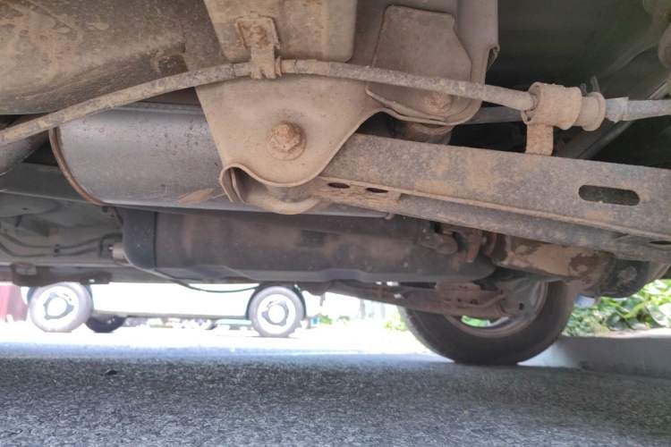 Used Wuling Hongguang 2010 1.2L Standard Version China IV Chassis Rear Left