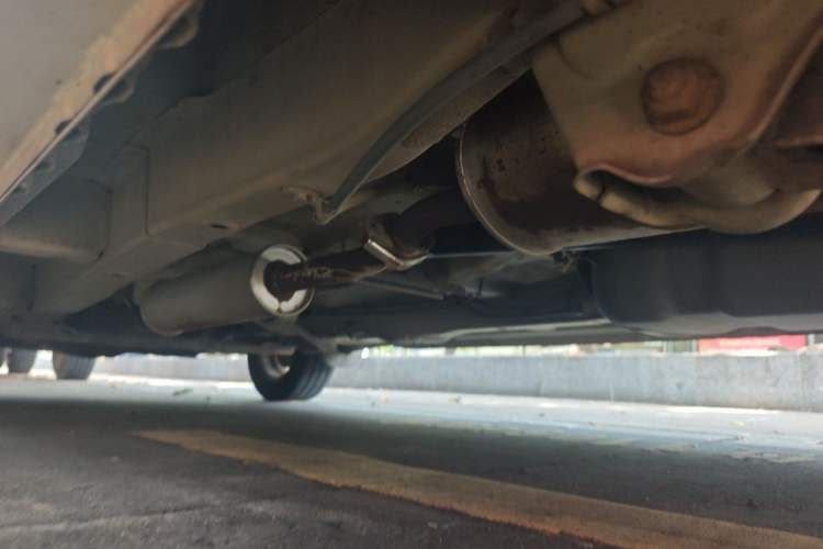 Used Wuling Hongguang 2010 1.2L Comfort Edition China IV Chassis Rear Left