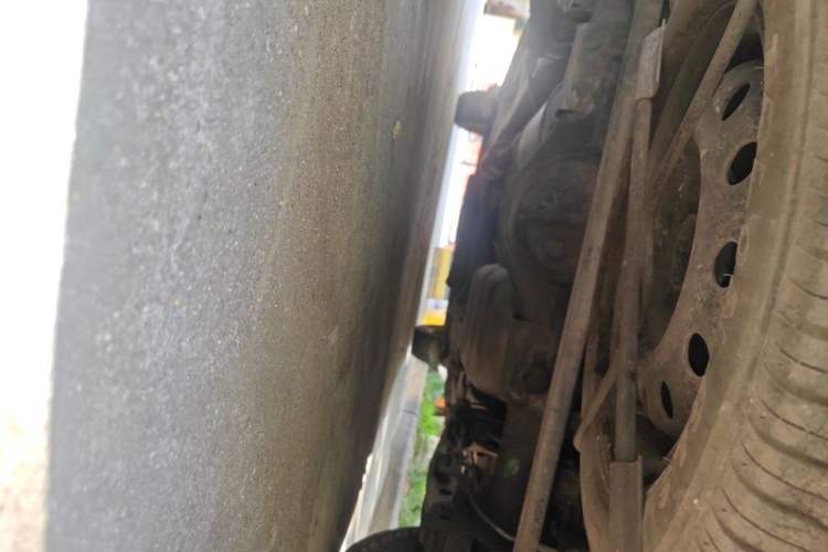 Used Wuling Hongguang 2010 1.4L Standard Version Chassis Rear