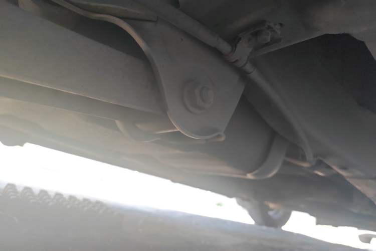 Used Wuling Hongguang 2010 1.4L Standard Version Chassis Rear Right