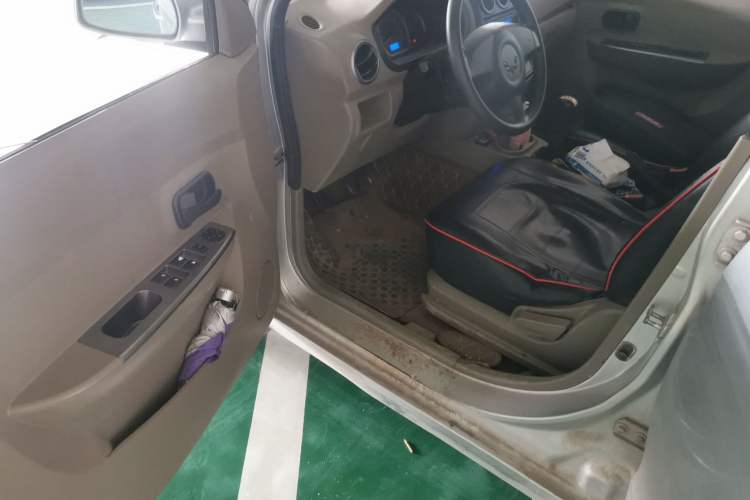 Used Wuling Hongguang 2010 1.4L Standard Version Driver Seat