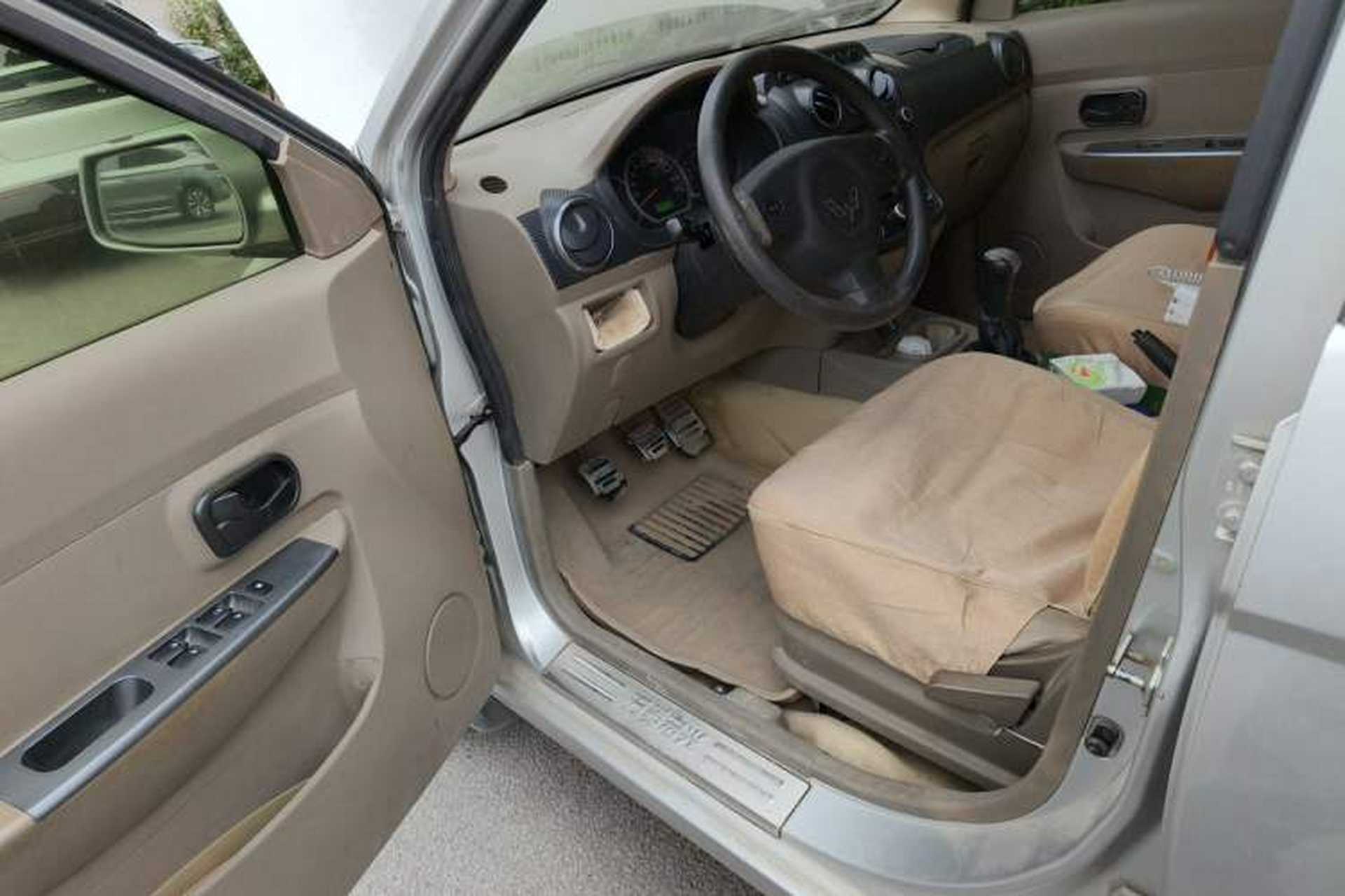 Used Wuling Hongguang 2010 1.2L Standard Version China IV Driver Seat
