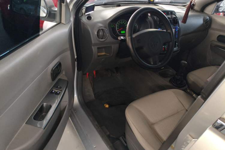 Used Wuling Hongguang 2010 1.2L Base Version China IV Standard Driver Seat