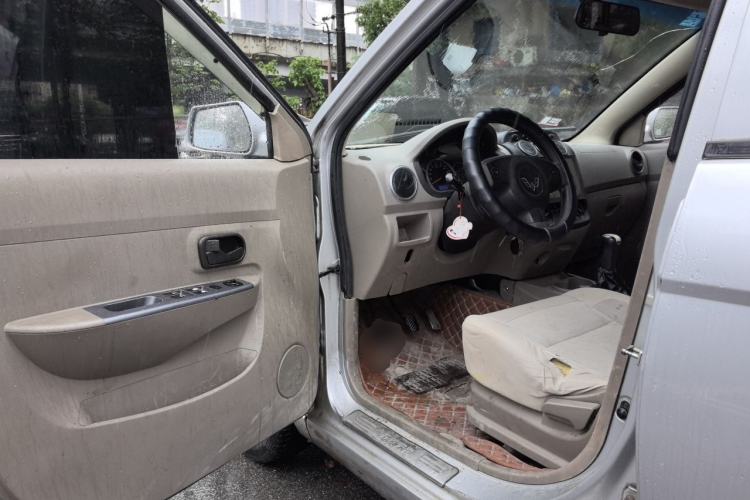 Used Wuling Hongguang 2010 1.2L Comfort Edition China IV Driver Seat